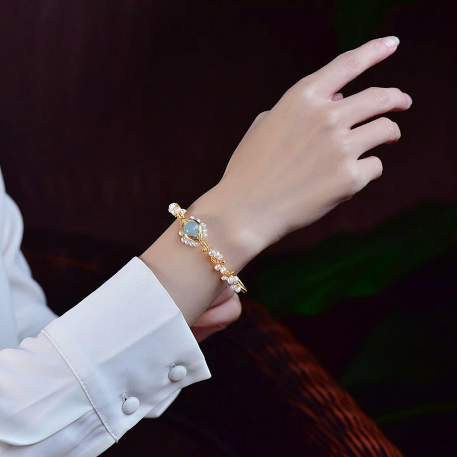 💎 Romantic Pearl Charm Bracelet
