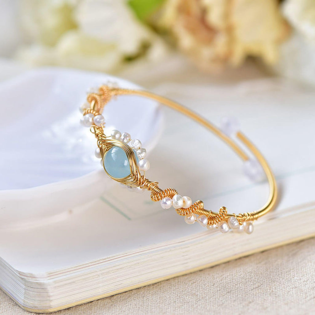 💎 Romantic Pearl Charm Bracelet